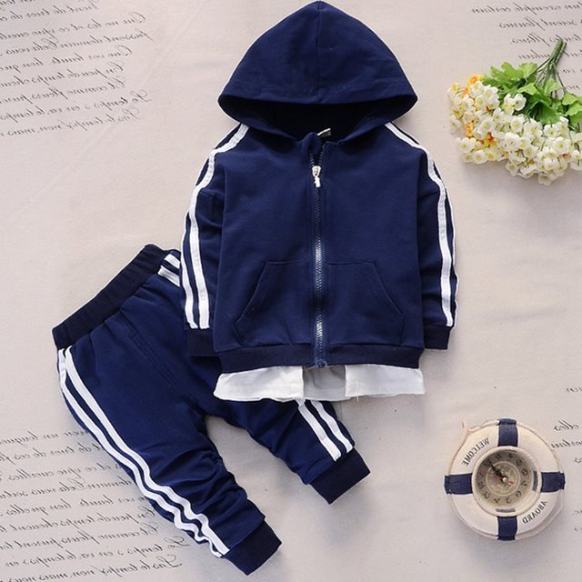 Kids sports suit