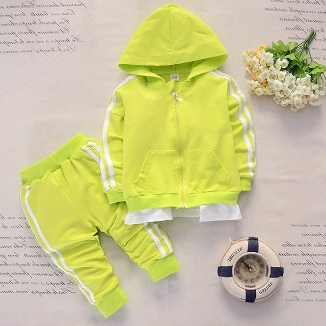 Kids sports suit